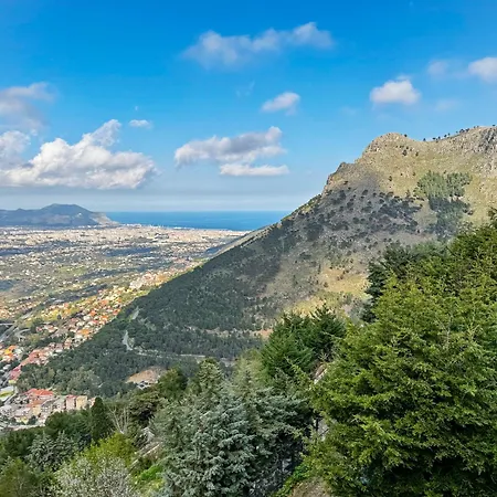 Villa Tecla